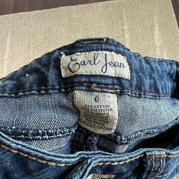 EARL Jean Capris Mid Rise Cuffed Embroidered Stretch Denim Women's 6 Dark Wash - Picture 5 of 5